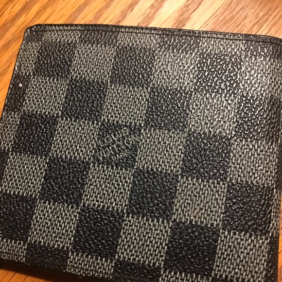 Louis Vuitton Paris wallet - Picture 2 of 4